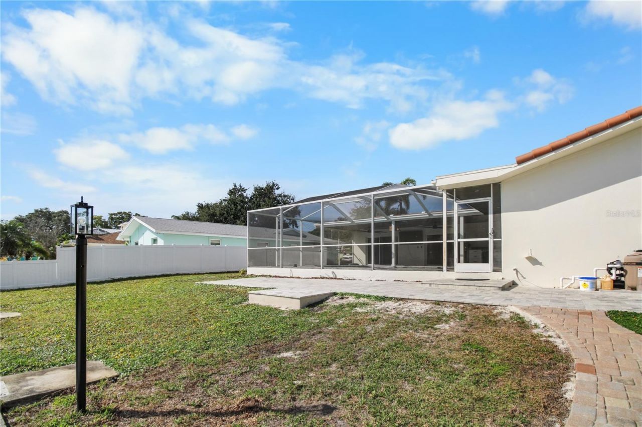 1575 Brookside Boulevard, Largo, FL 33770 Photo