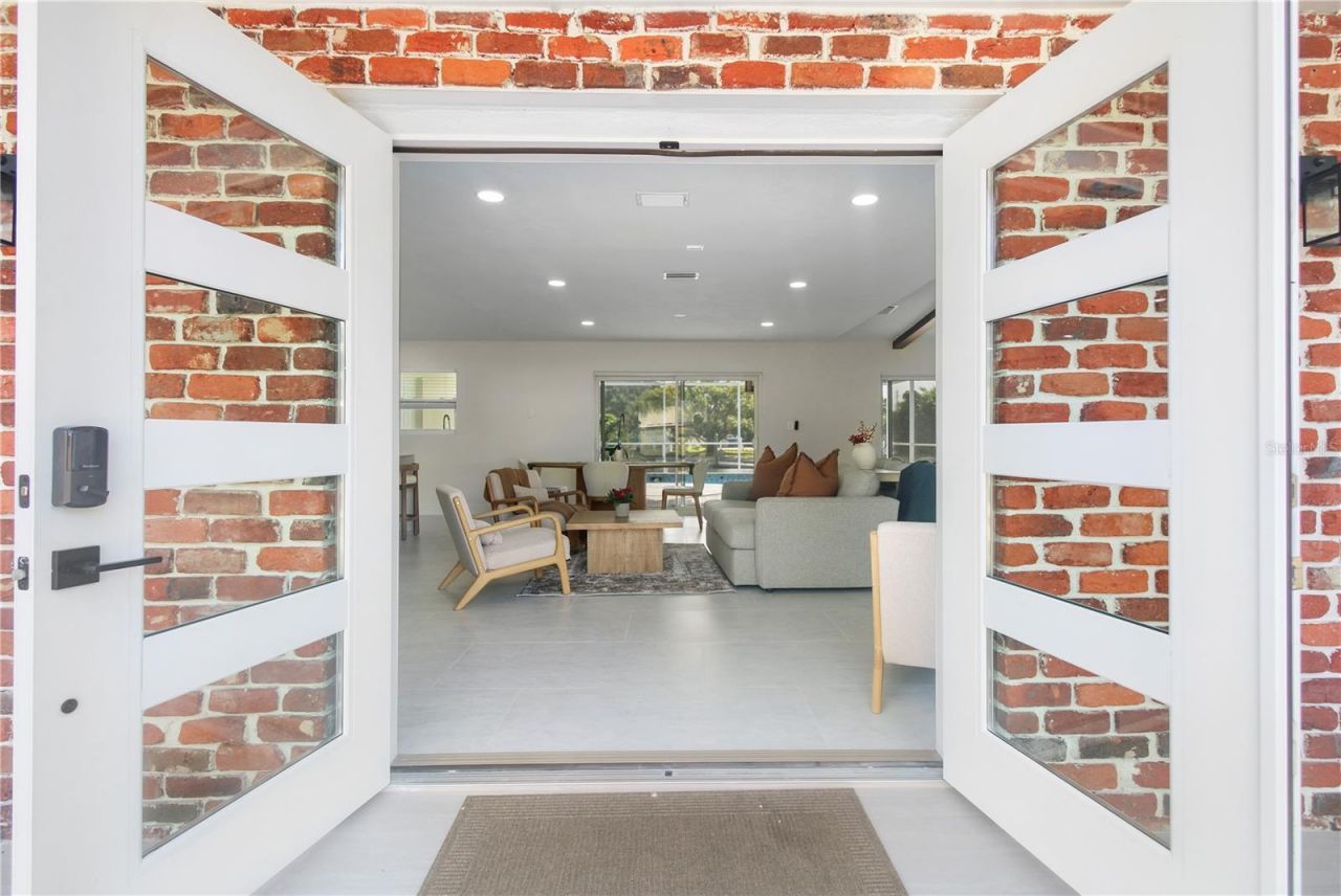 1575 Brookside Boulevard, Largo, FL 33770 Photo