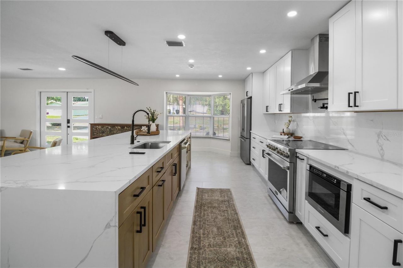 1575 Brookside Boulevard, Largo, FL 33770 Photo