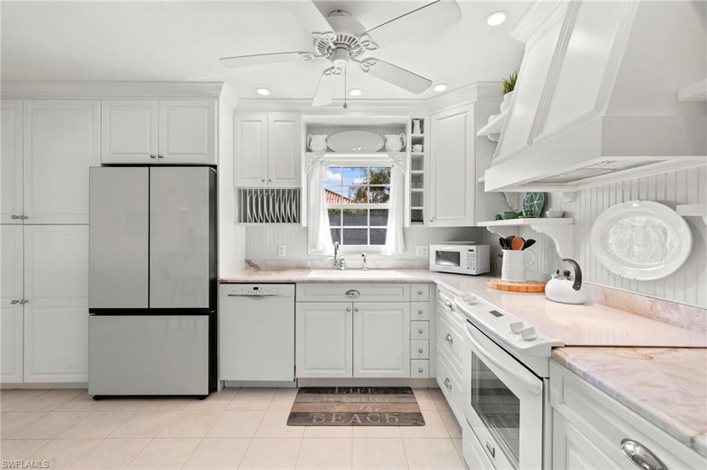 38 7th St, Bonita Springs, FL 34134 Photo