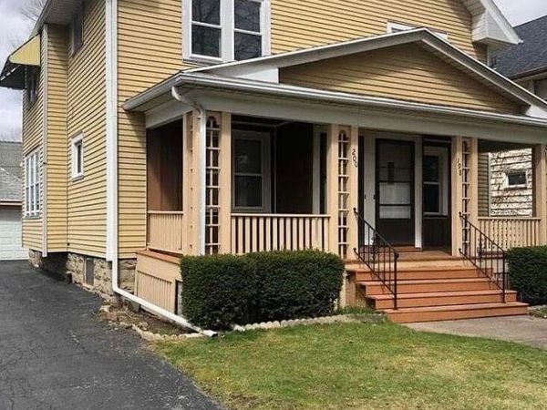 198 Knickerbocker Avenue, Rochester, NY 14615