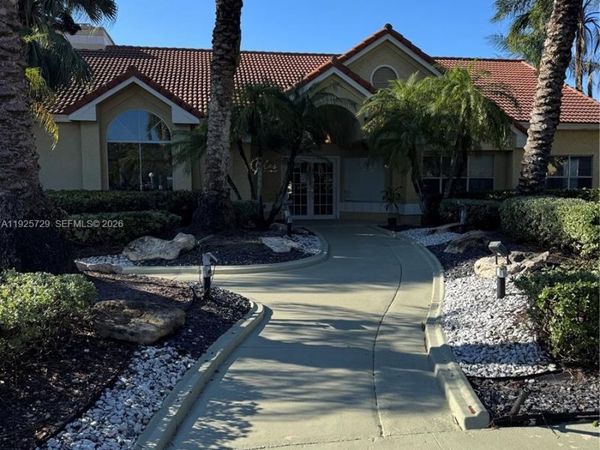 12650 Vista Isles Dr, Unit 923, Sunrise, FL 33325