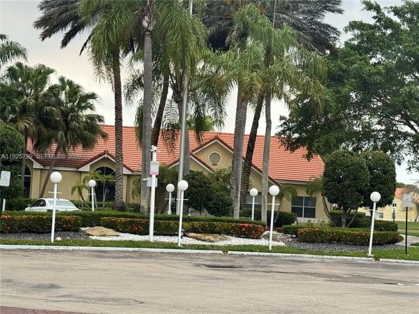 12650 Vista Isles Dr, Unit 923, Sunrise, FL 33325