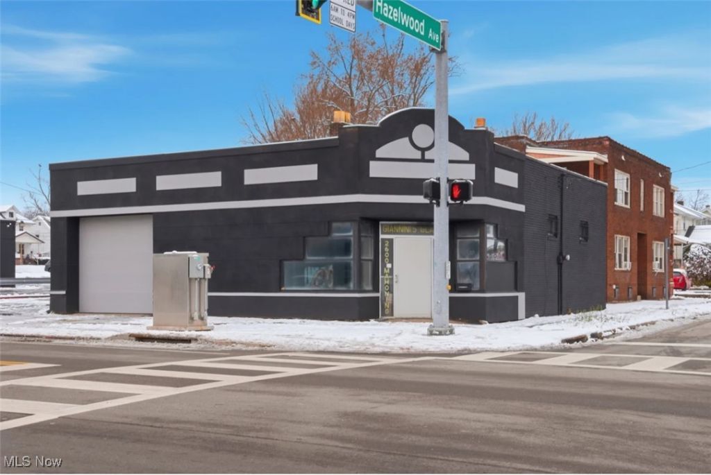 2600 Mahoning Avenue, Youngstown, OH 44509 Main Photo