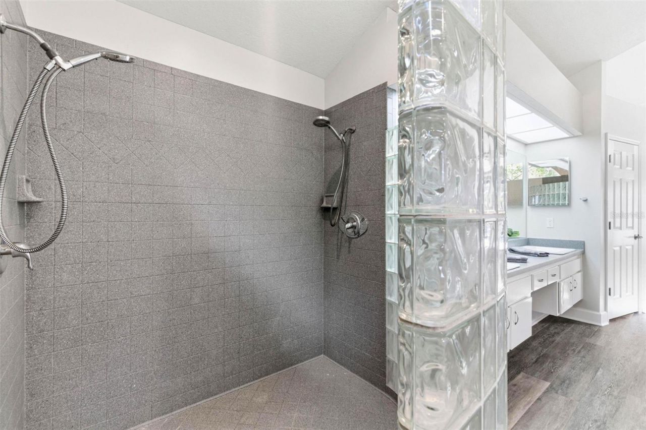 3042 Colonial Ridge Drive, Brandon, FL 33511 Photo
