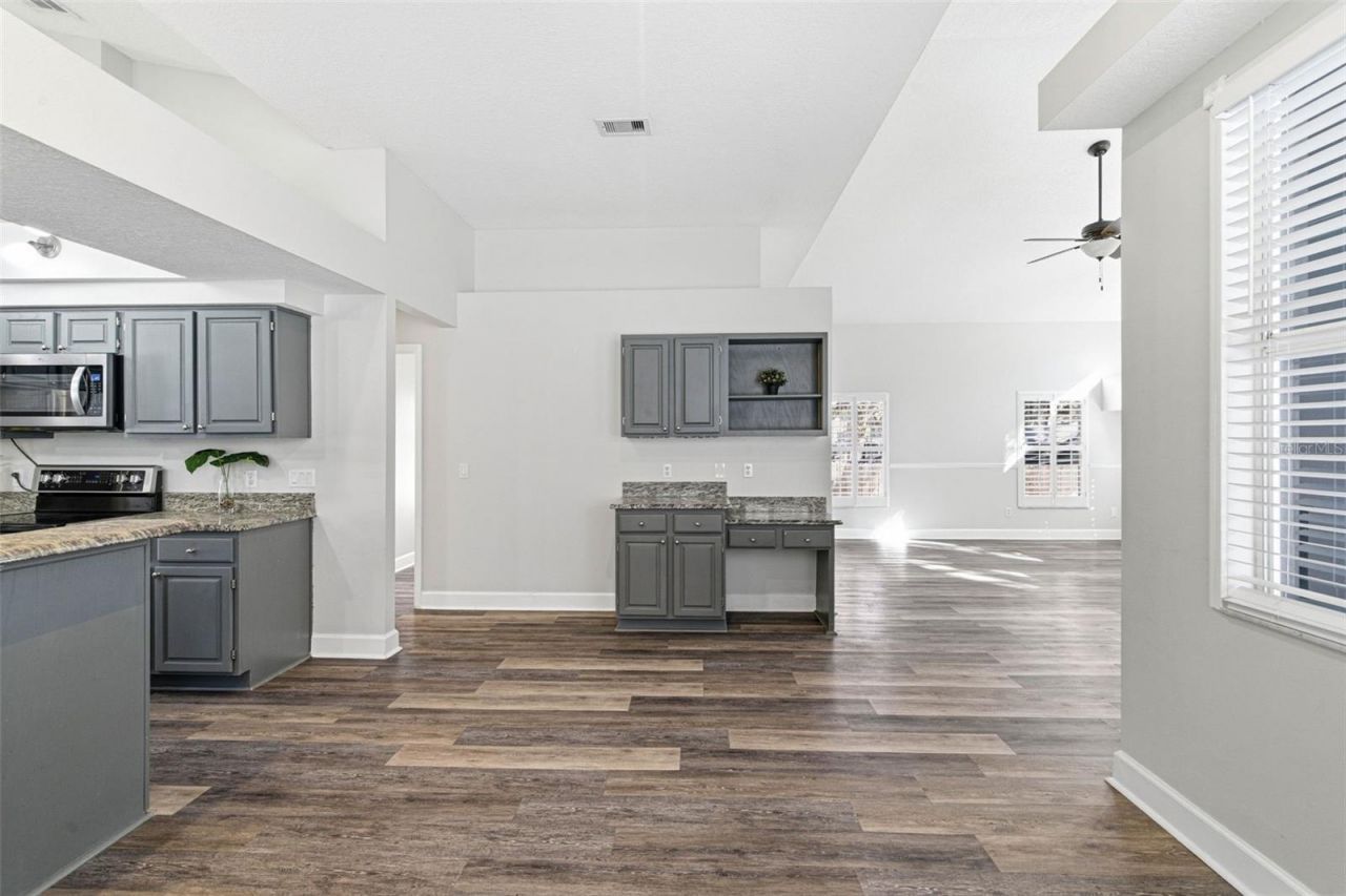 3042 Colonial Ridge Drive, Brandon, FL 33511 Photo
