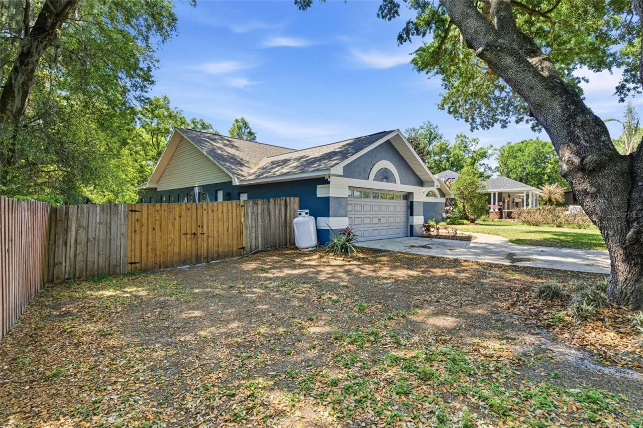 3042 Colonial Ridge Drive, Brandon, FL 33511 Photo