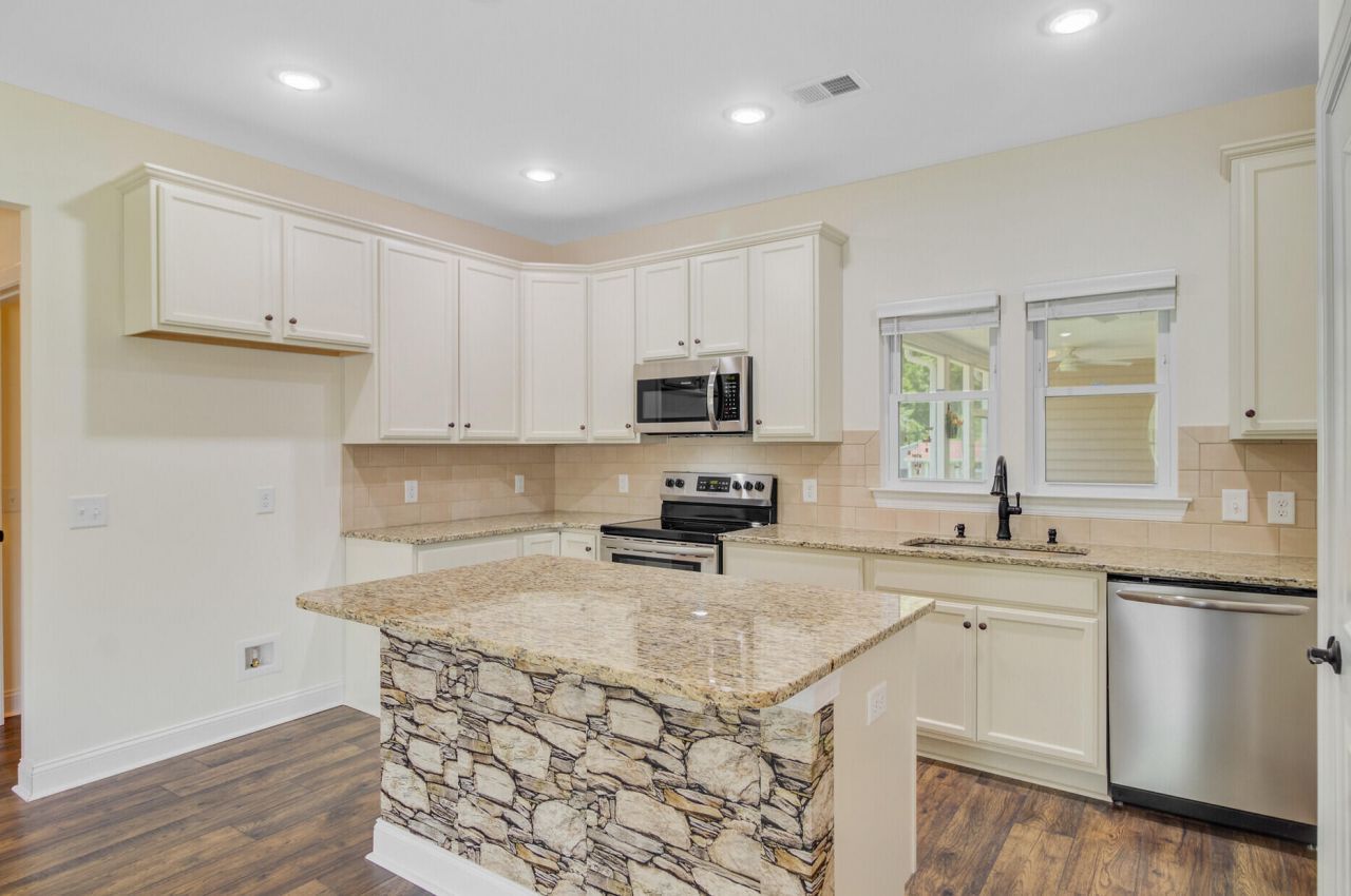 708 Tierra Loop Photo 30