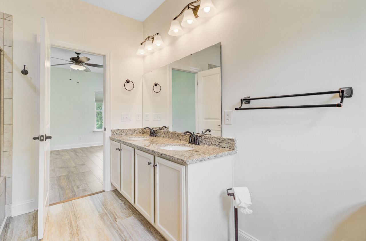 708 Tierra Loop Photo 38