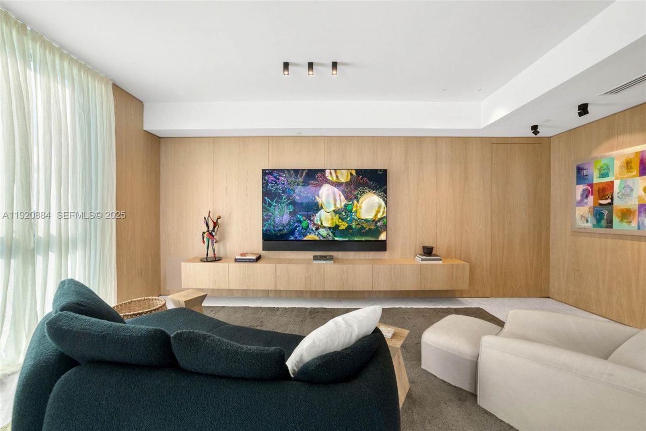 5775 Collins Ave, Unit 1501, Miami Beach, FL 33140 Photo