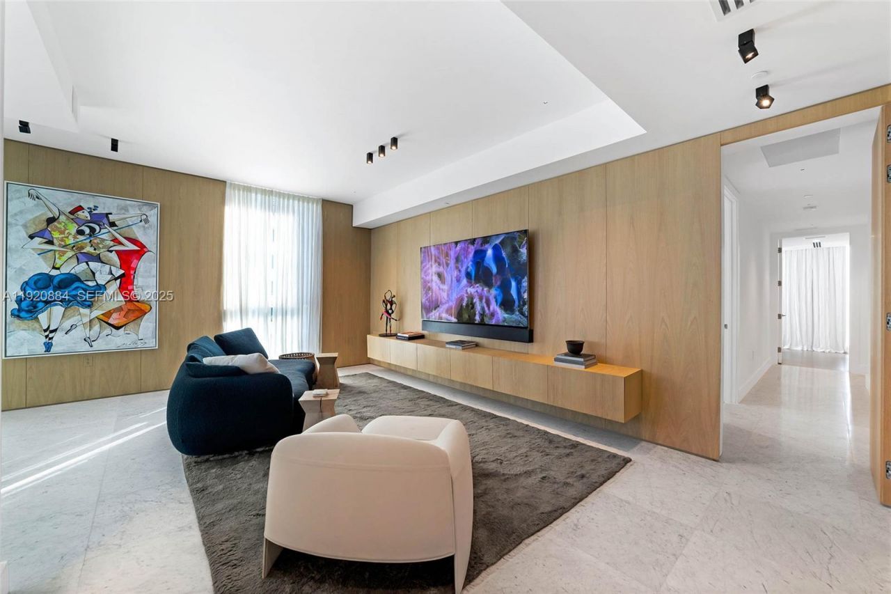 5775 Collins Ave, Unit 1501, Miami Beach, FL 33140 Photo