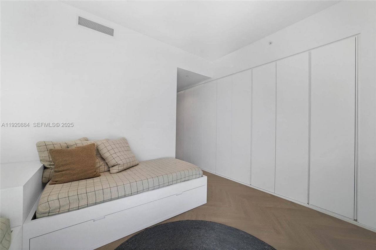 5775 Collins Ave, Unit 1501, Miami Beach, FL 33140 Photo