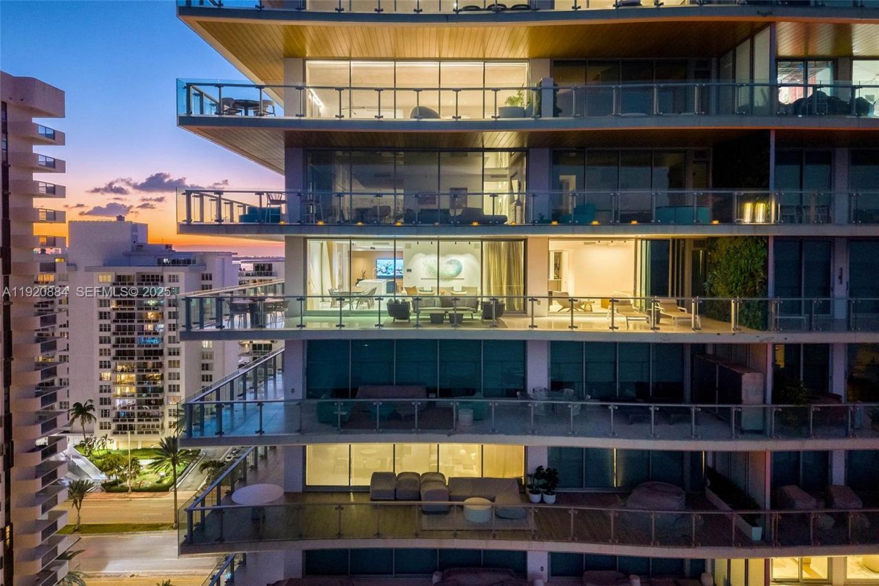 5775 Collins Ave, Unit 1501, Miami Beach, FL 33140 Photo