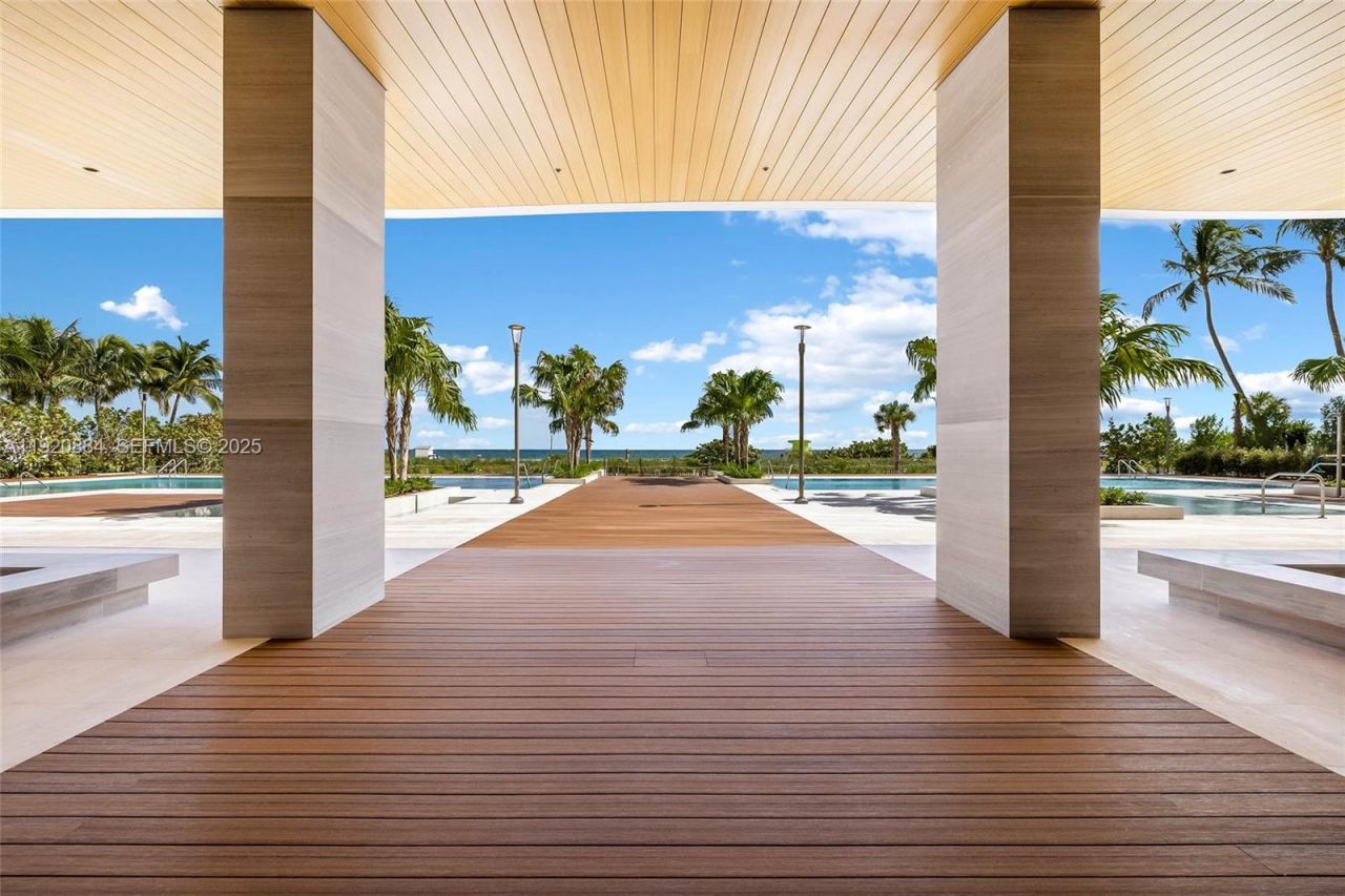 5775 Collins Ave, Unit 1501, Miami Beach, FL 33140 Photo