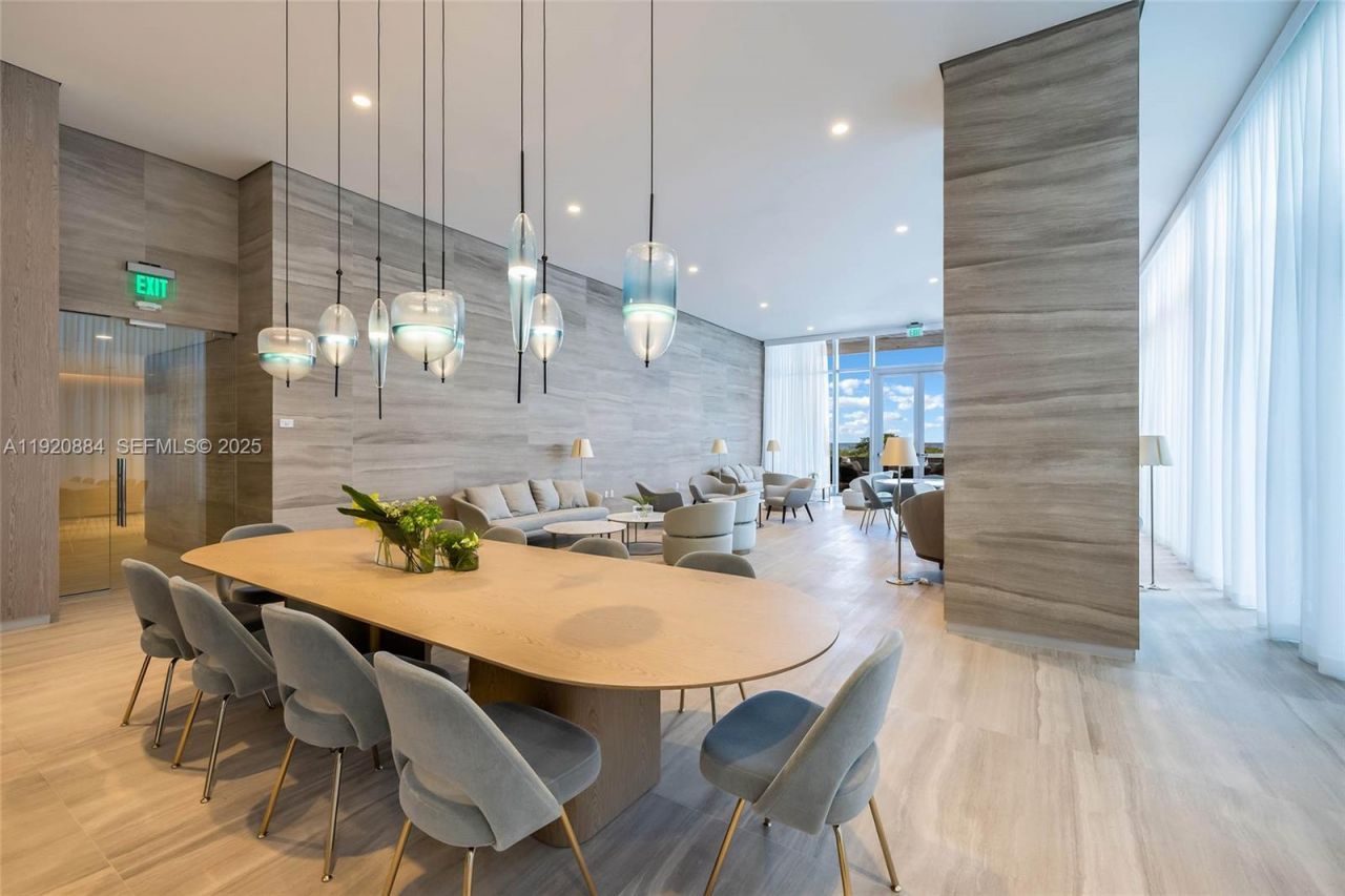 5775 Collins Ave, Unit 1501, Miami Beach, FL 33140 Photo