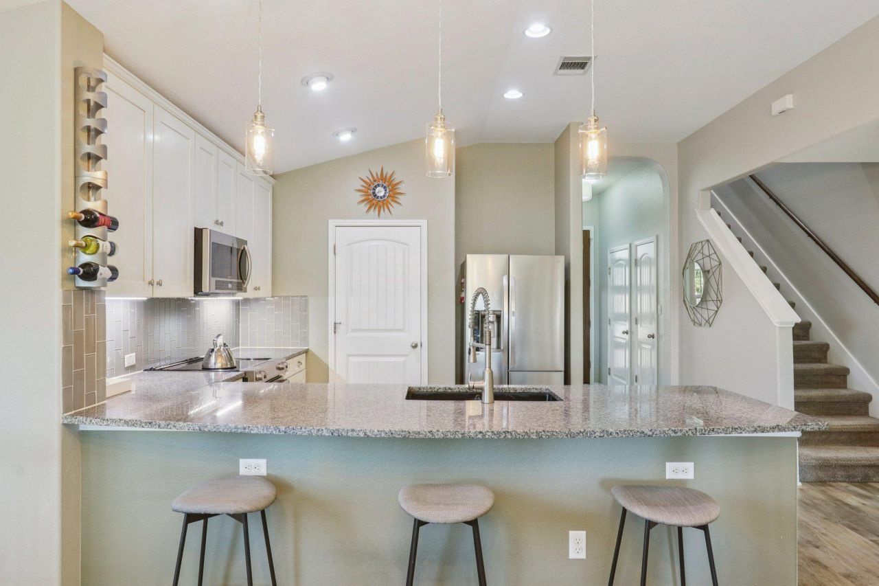 17500 Bridgefarmer Blvd, Pflugerville, TX 78660 Main Photo