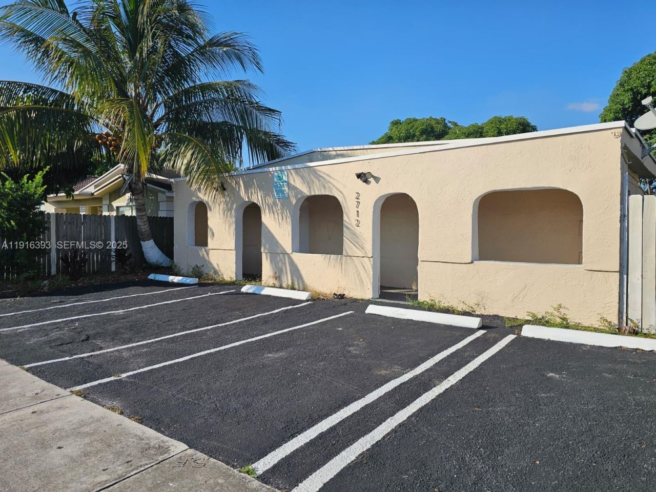 2712 NW 14th St, Fort Lauderdale, FL 33311 Photo