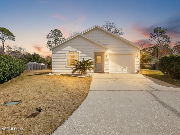 3000 WAVERING Lane, Middleburg, FL 32068