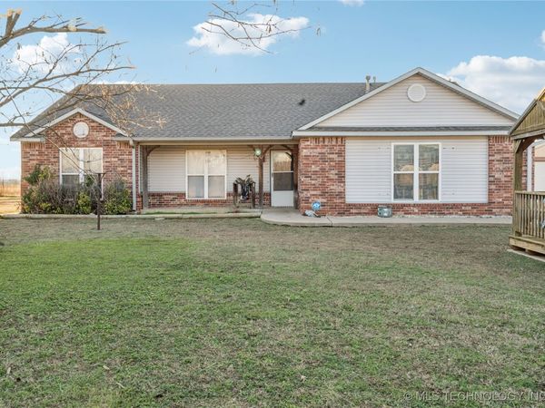 9462 Yorkshire Avenue, Claremore, OK 74017
