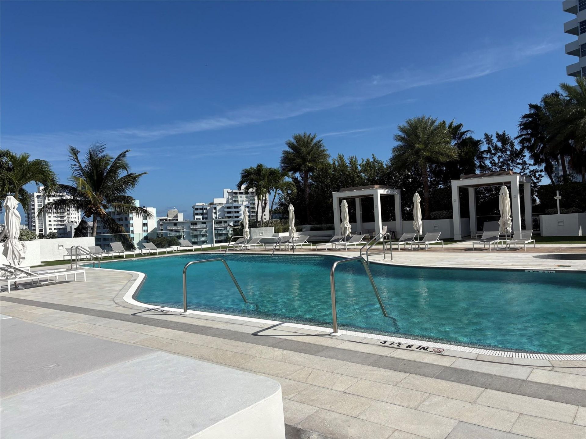 10 Venetian Way, Unit 502, Miami Beach, FL 33139 Photo