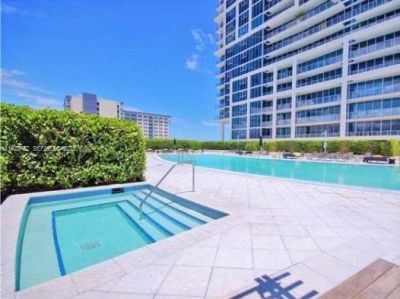 7601 E Treasure Dr, Unit 2103, North Bay Village, FL 33141 Photo