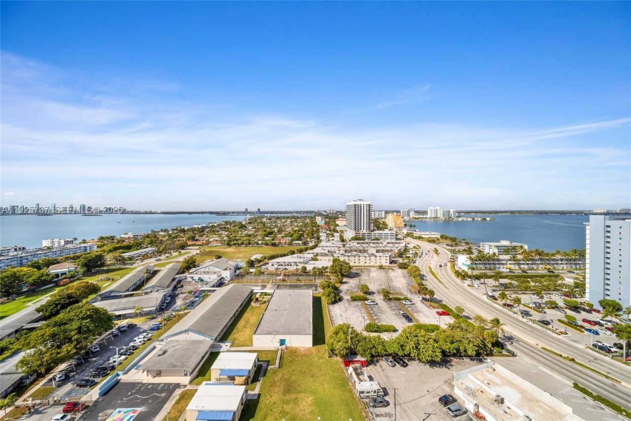 7601 E Treasure Dr, Unit 2103, North Bay Village, FL 33141 Photo