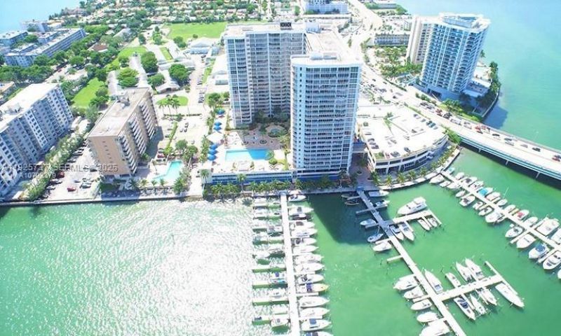 7601 E Treasure Dr, Unit 2103, North Bay Village, FL 33141 Photo