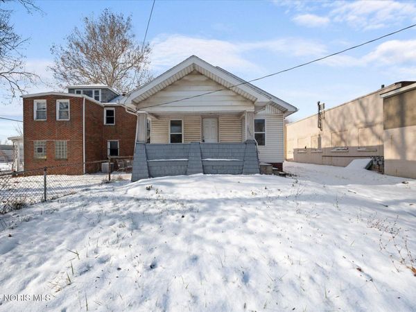 3907 Lagrange Street, Toledo, OH 43612