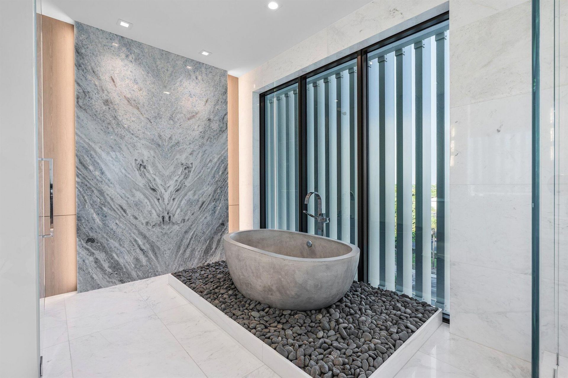 3425 S Ocean Boulevard, Unit 4, Highland Beach, FL 33487 Photo