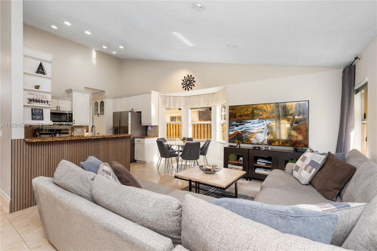 7101 NW 44th Ln, Coconut Creek, FL 33073 Photo