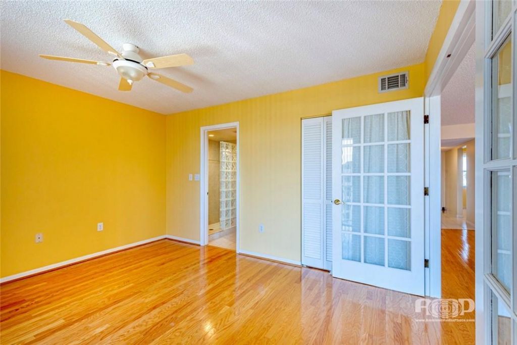 3100 NE 48th Street, Unit 908, Fort Lauderdale, FL 33308 Photo