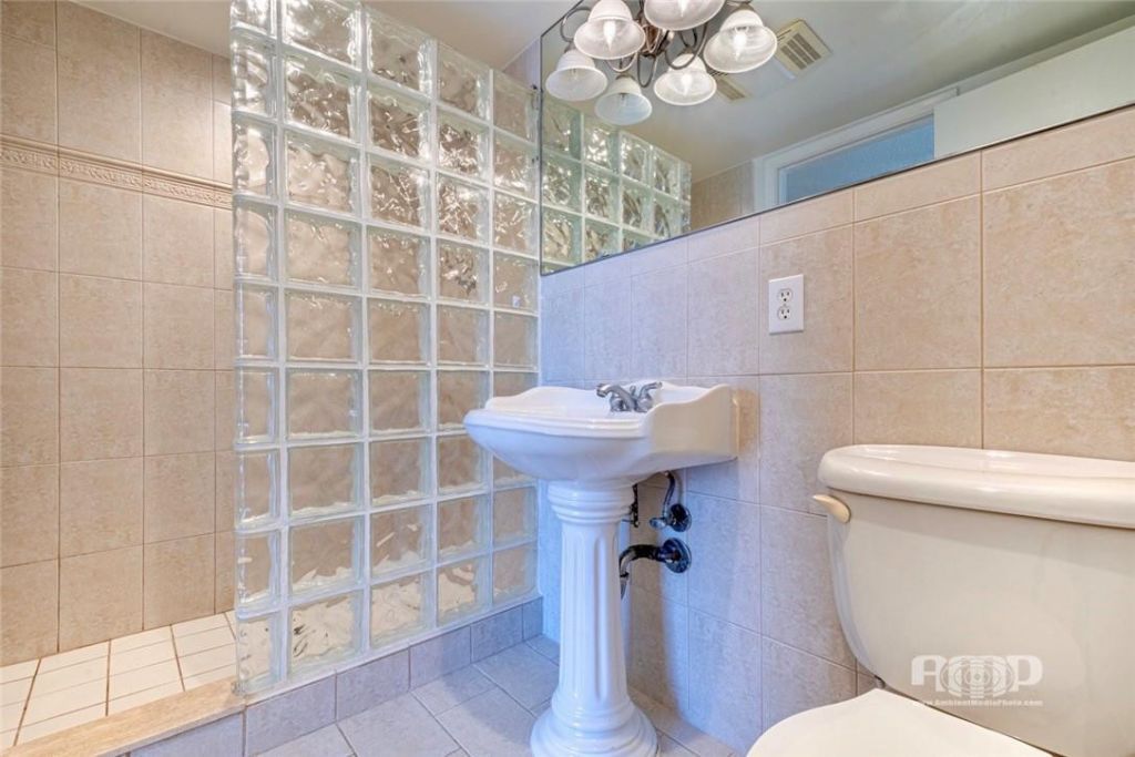 3100 NE 48th Street, Unit 908, Fort Lauderdale, FL 33308 Photo