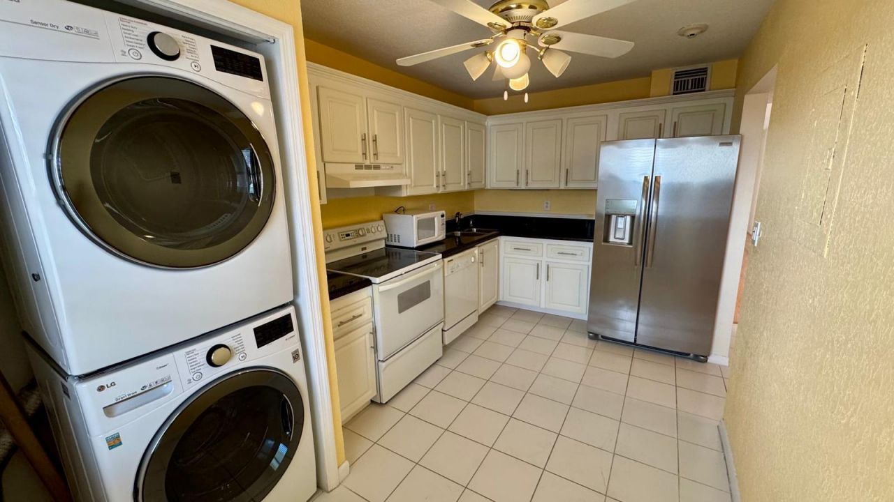 3100 NE 48th Street, Unit 908, Fort Lauderdale, FL 33308 Photo