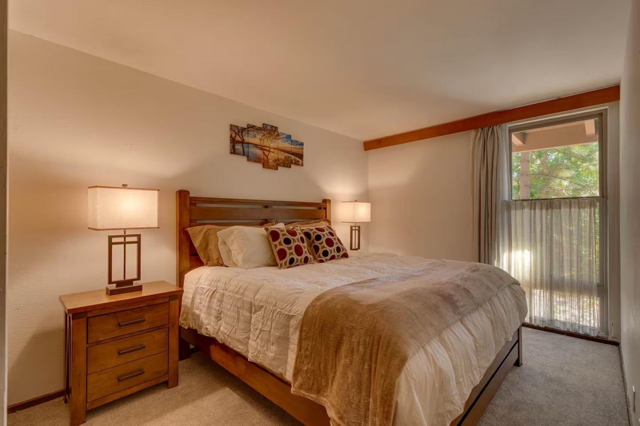 2755 North Lake Boulevard, Tahoe City, CA 96145 Photo