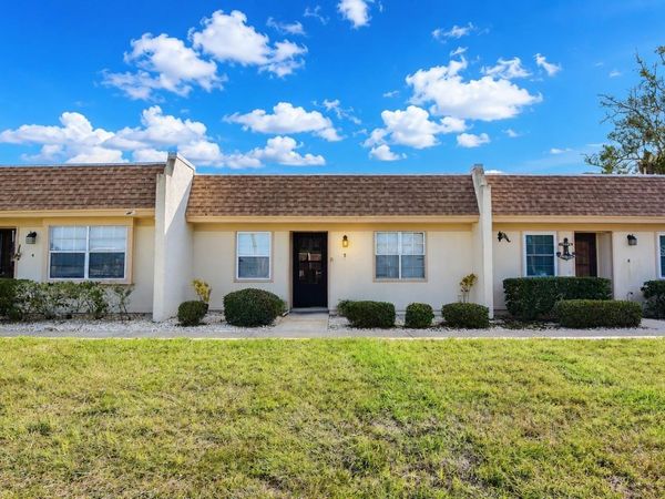 11110 CARRIAGE HILL DRIVE, Unit 5, PORT RICHEY, FL 34668