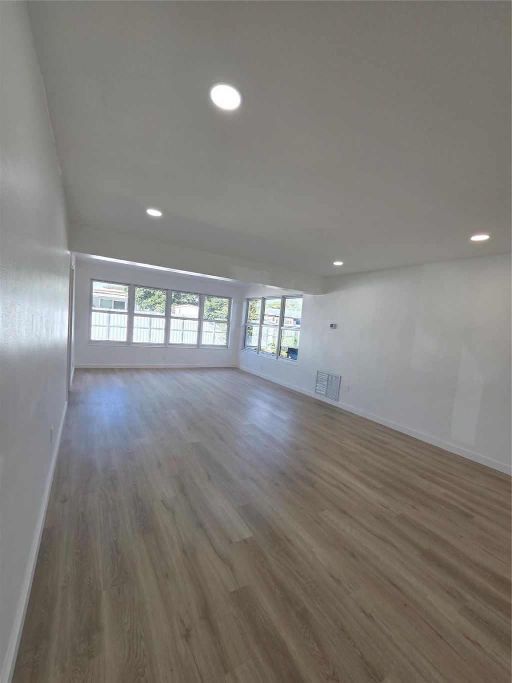 8571 NW 16th Street, Pembroke Pines, FL 33024 Photo