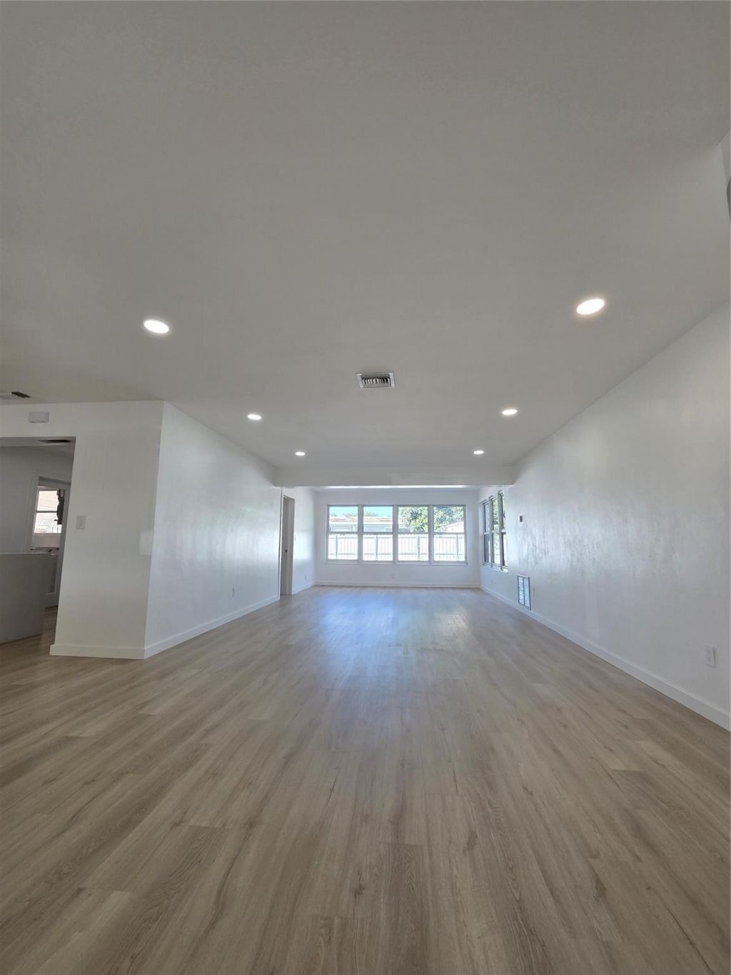 8571 NW 16th Street, Pembroke Pines, FL 33024 Photo