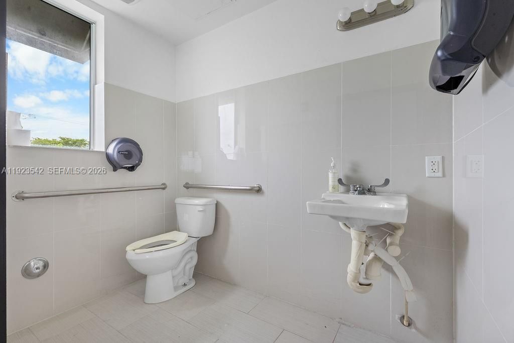 2500 Wilton Dr, Wilton Manors, FL 33305 Photo