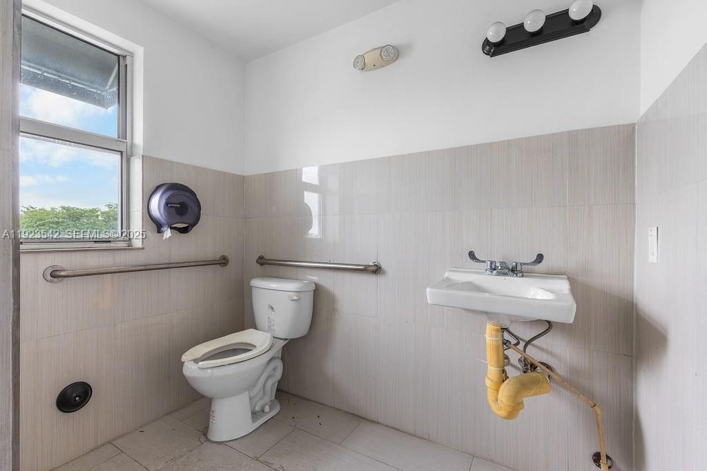 2500 Wilton Dr, Wilton Manors, FL 33305 Photo