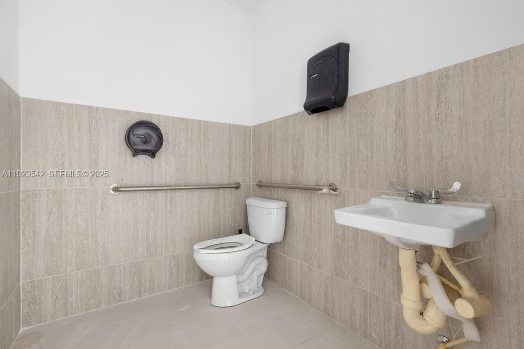 2500 Wilton Dr, Wilton Manors, FL 33305 Photo