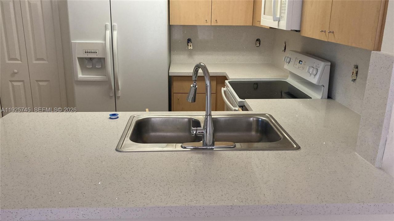 6015 NW 116th Pl, Unit 468, Doral, FL 33178 Photo