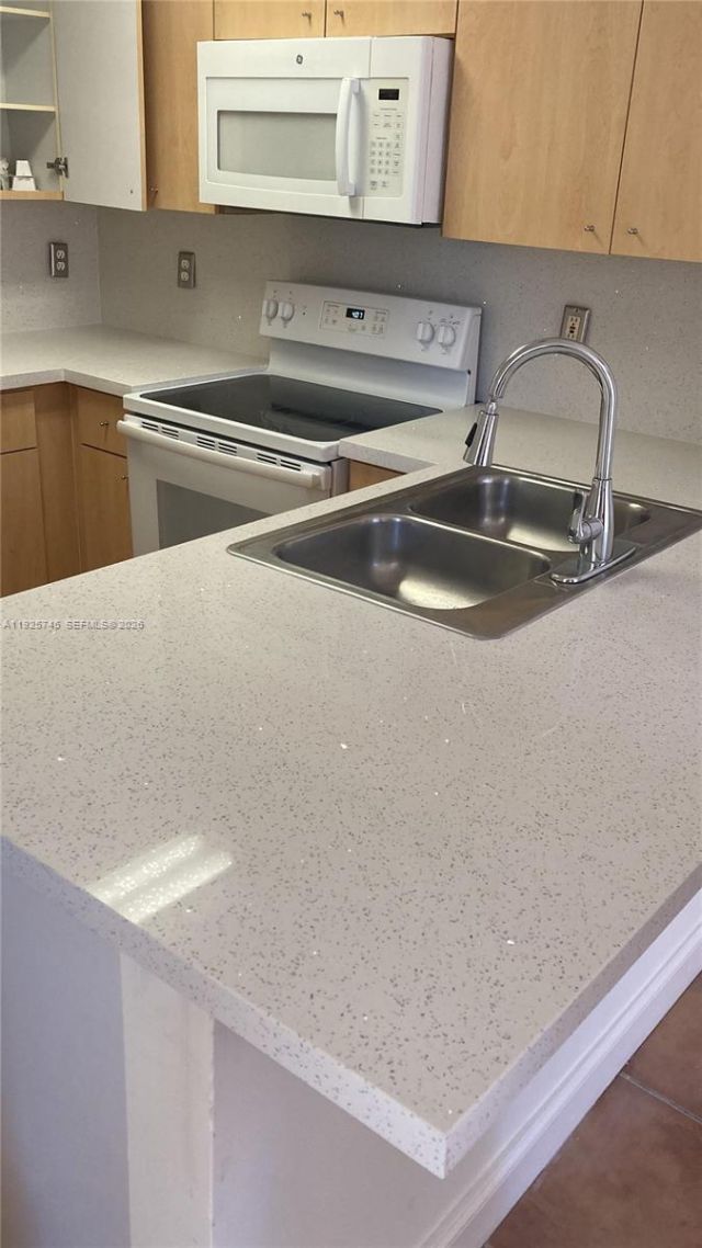6015 NW 116th Pl, Unit 468, Doral, FL 33178 Photo