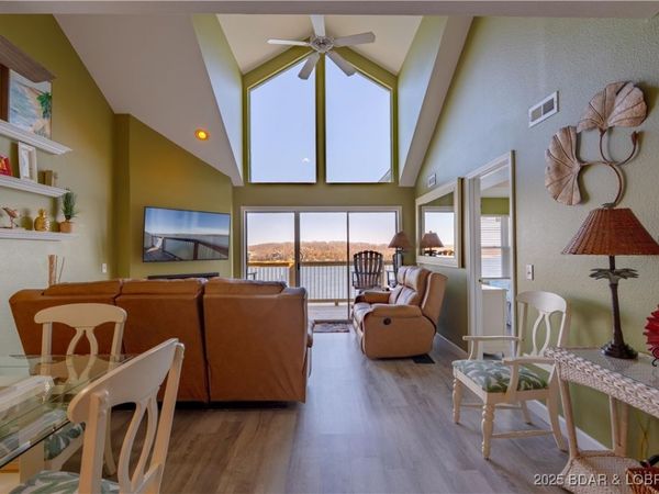 1481 Ledges Drive, Unit 1049, Osage Beach, MO 65065