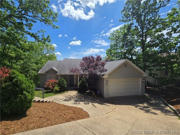 316 Albany Drive, Lake Ozark, MO 65049