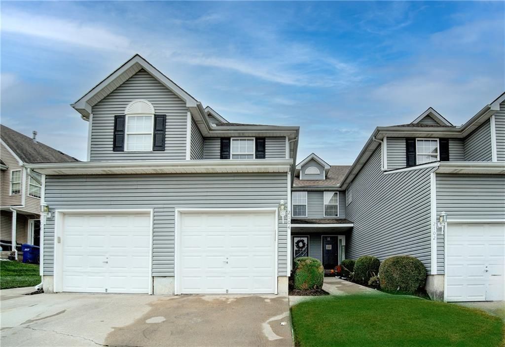 2104 SW Gooseberry Lane, Lees Summit, MO 64082 Main Photo