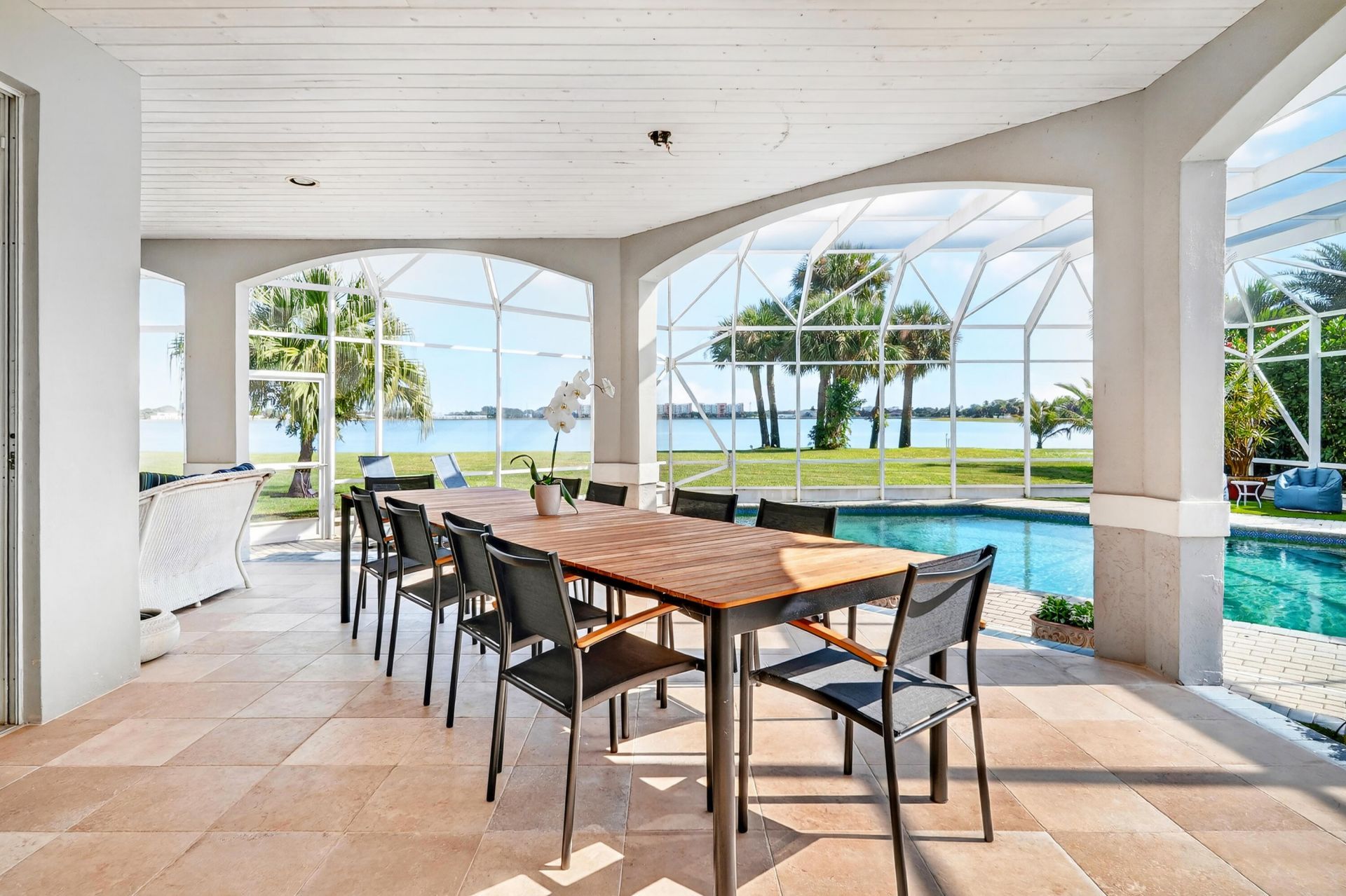 6 Cloister Circle, West Palm Beach, FL 33401 Photo