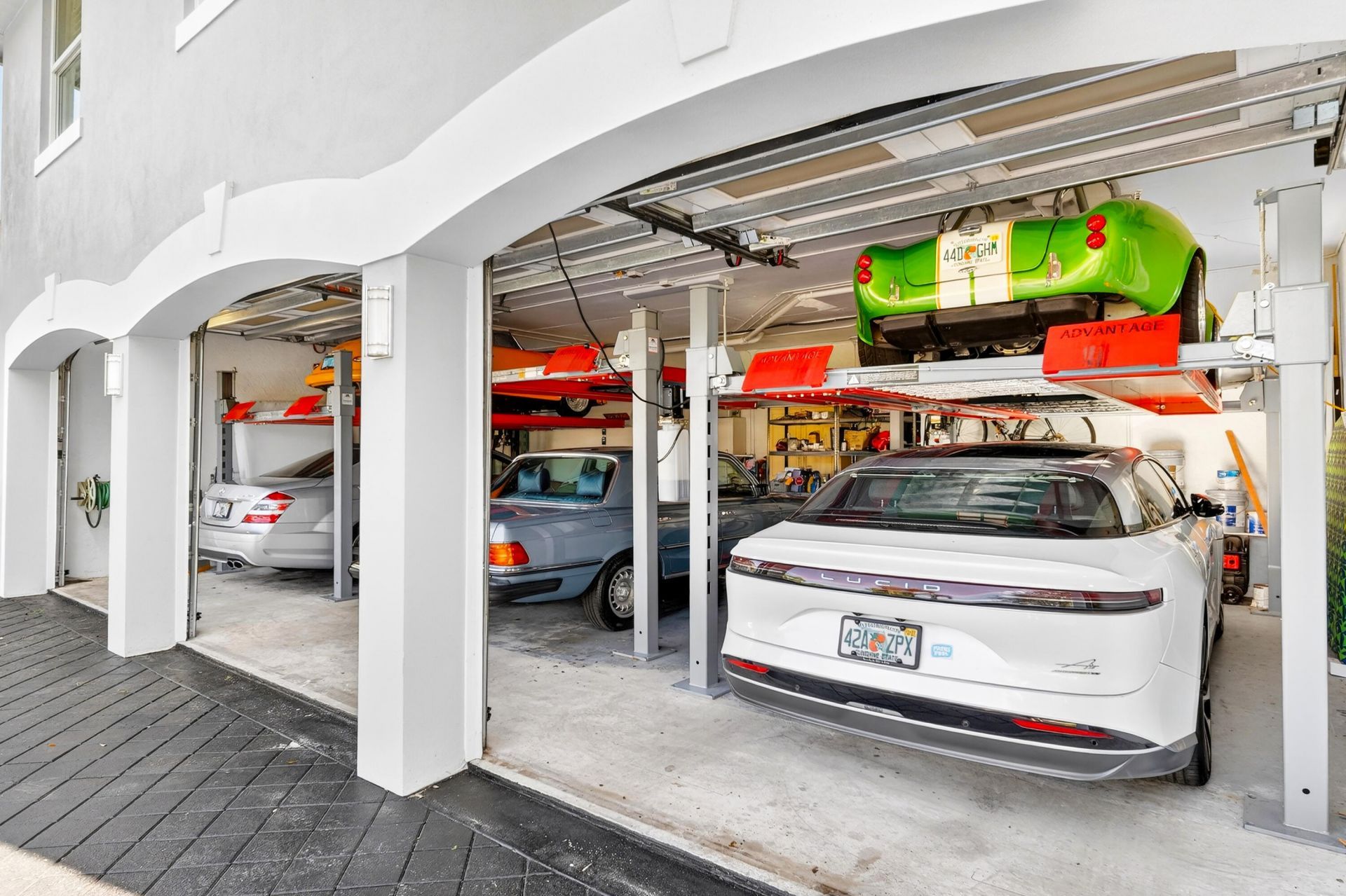 6 Cloister Circle, West Palm Beach, FL 33401 Photo