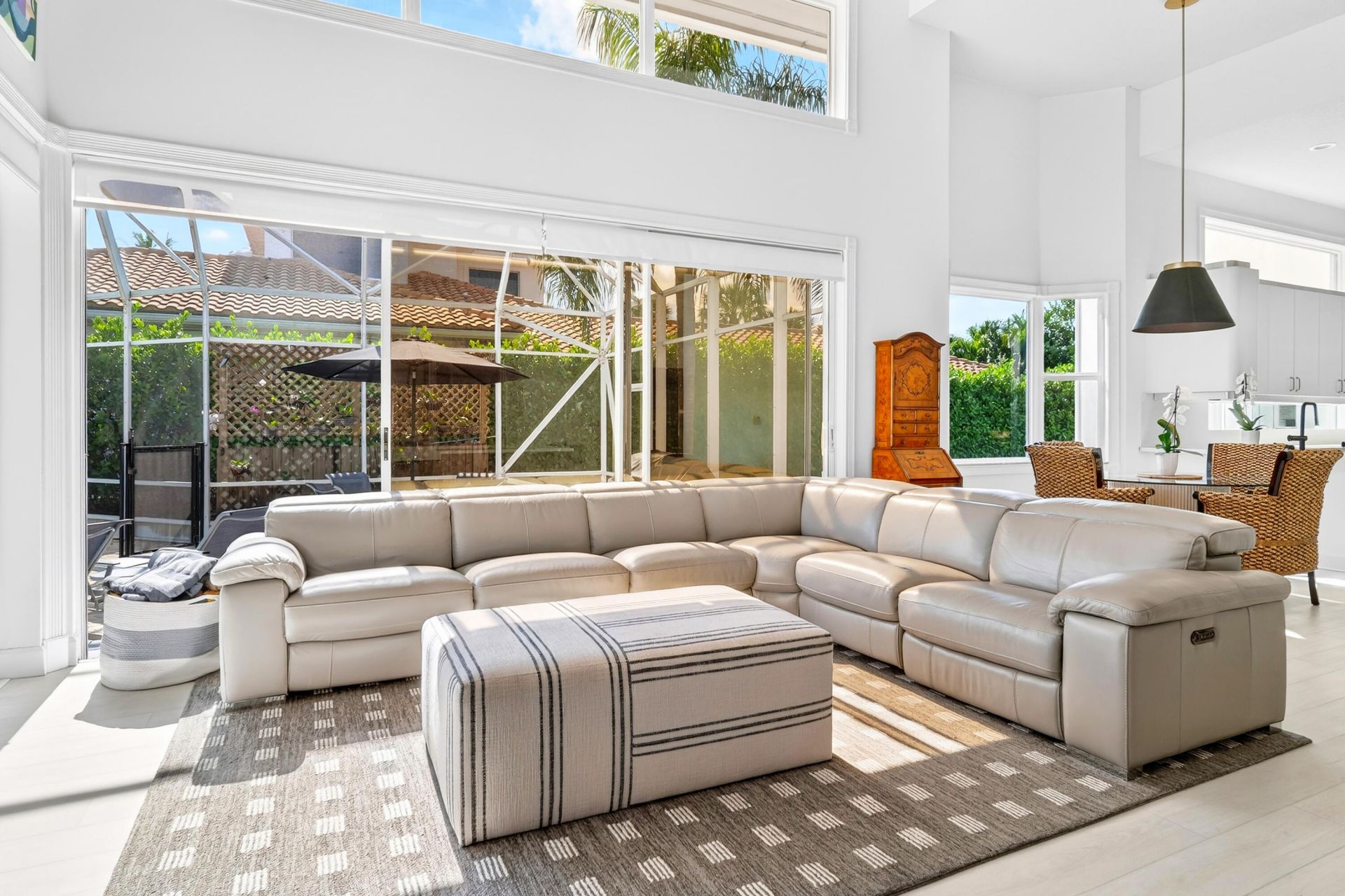 6 Cloister Circle, West Palm Beach, FL 33401 Photo