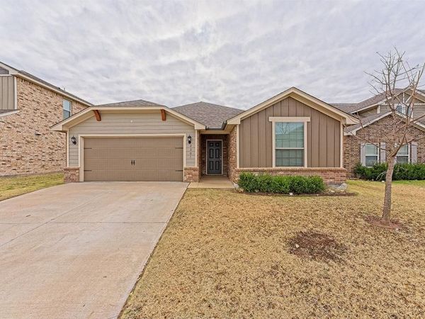 2301 Scarlet Lane, El Reno, OK 73036