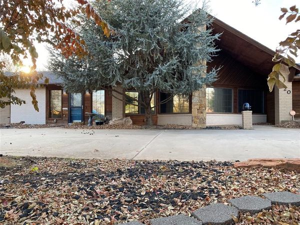 520 N West Street, Cordell, OK 73632